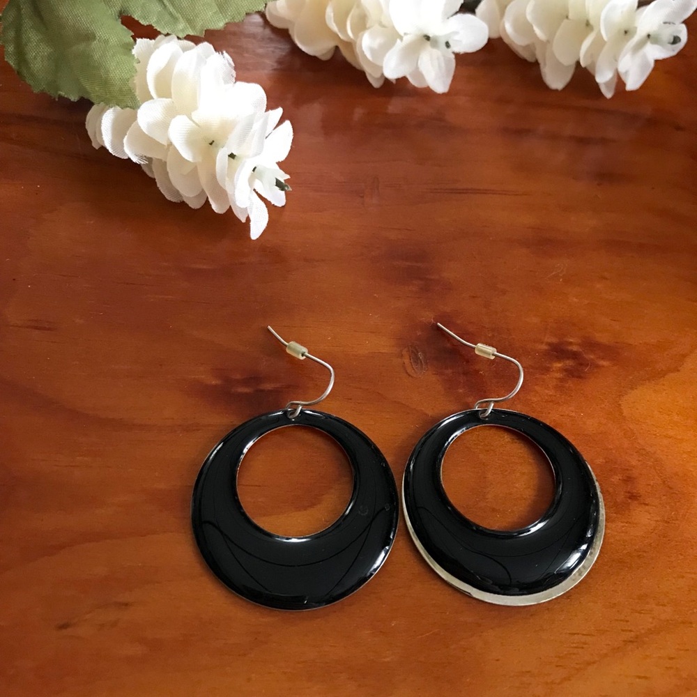 Round Earrings